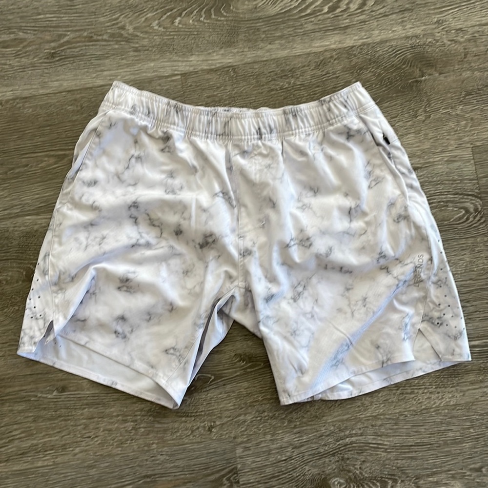 Legends Relay Short Large (with liner) - White Marble